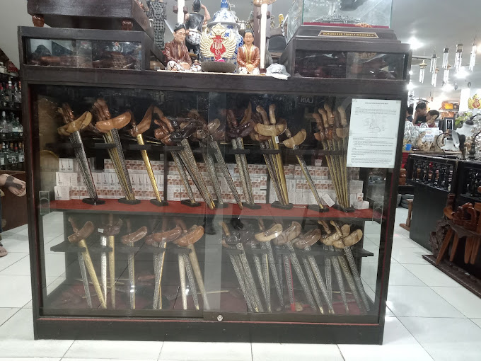 Toko Hamzah Batik Malioboro