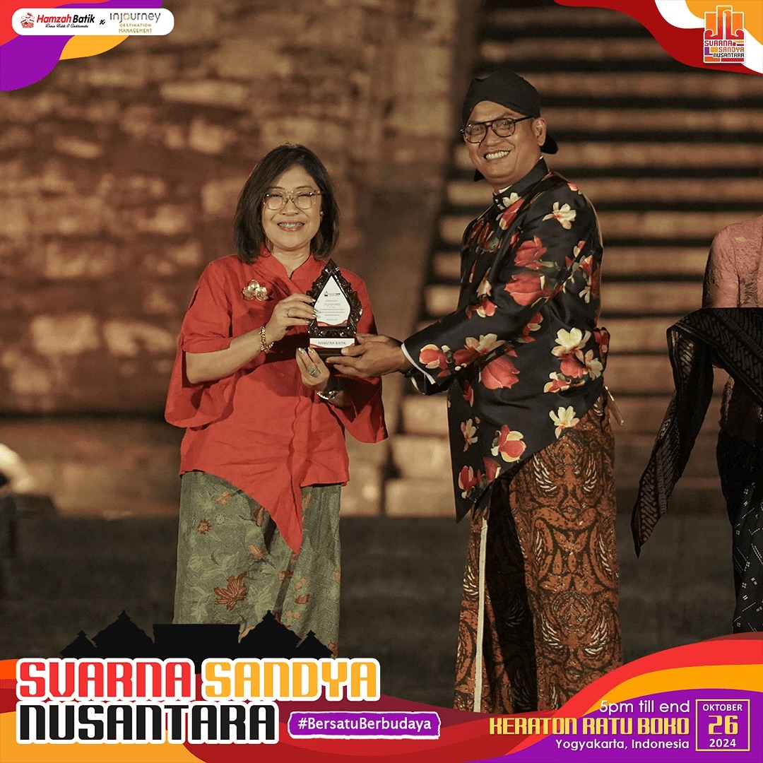 Penampilan Svarna Sandya Nusantara di Keraton Ratu Boko