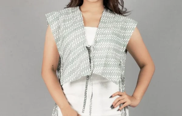 Vest Belah Pendek Biru Muda