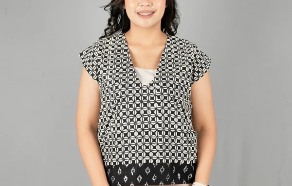 Blus Batik Wanita Tanpa Lengan Crop 3