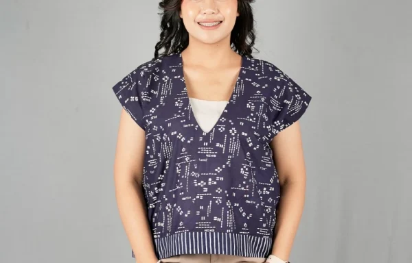 Blus Batik Wanita Tanpa Lengan Crop Navy B
