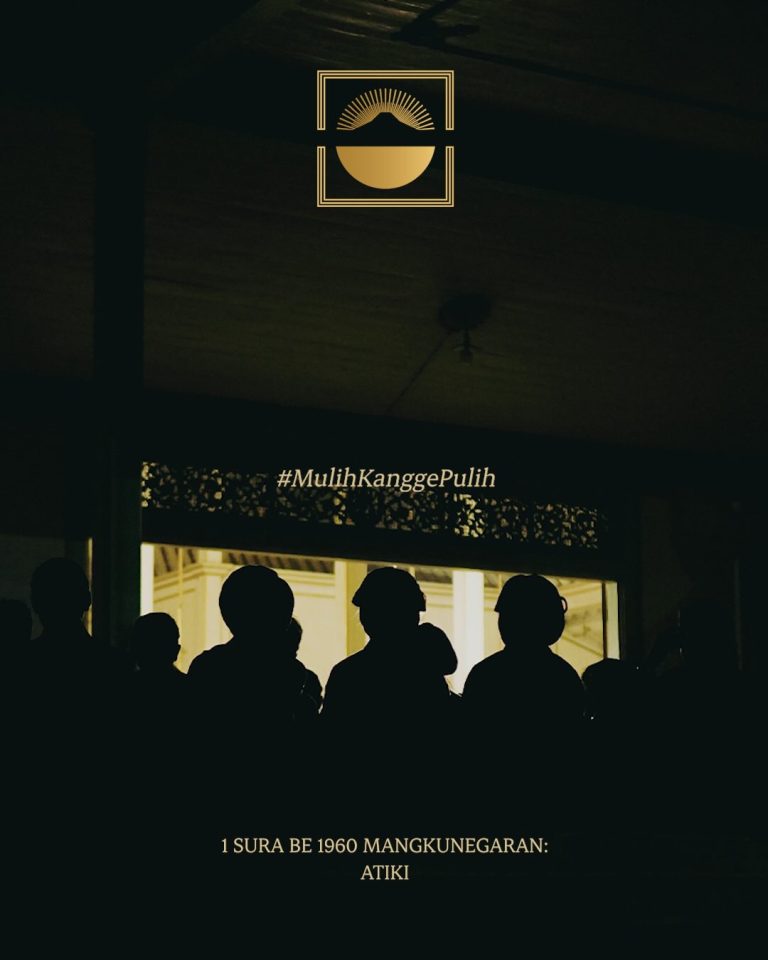Kirab Pusaka dan Laku Tapa Bisu 1 Sura di Mangkunegaran Solo