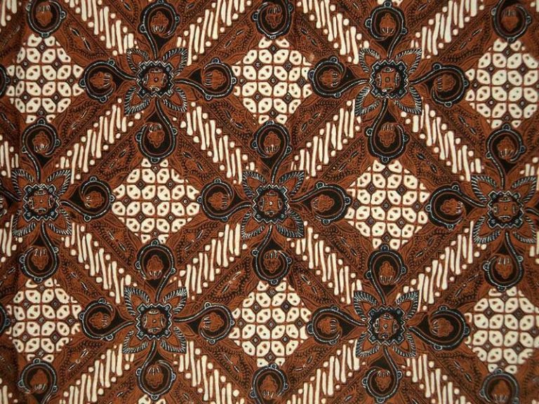 mengenal Motif Batik Ceplok Khas Solo